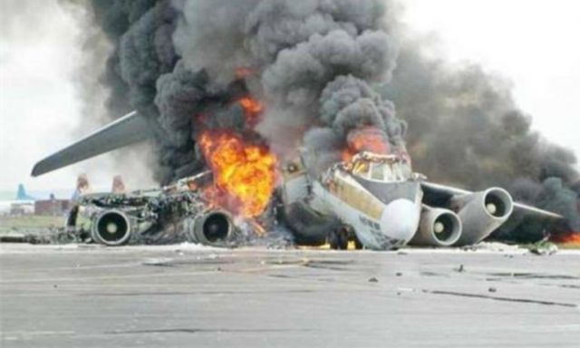 تحطم طائرة شحن في مطار شرقي الولايات المتحدة