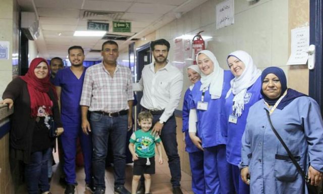 طارق صبري يشيد بفريق عمل معهد الأورام قائلاً: ”هذا المعهد دار للرحمة”