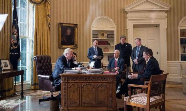 ترامب تحت الوصاية ..مجلس الأمن القومى يراقب ويسجل اتصالات الرئيس الأمريكي