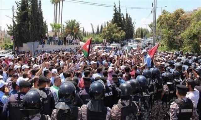 المحكمة الإدارية بالأردن  تقرر وقف إضراب المعلمين