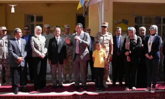  محافظ الإسكندرية يشارك قائد المنطقة الشمالية العسكرية في تكريم أبناء الشهداء