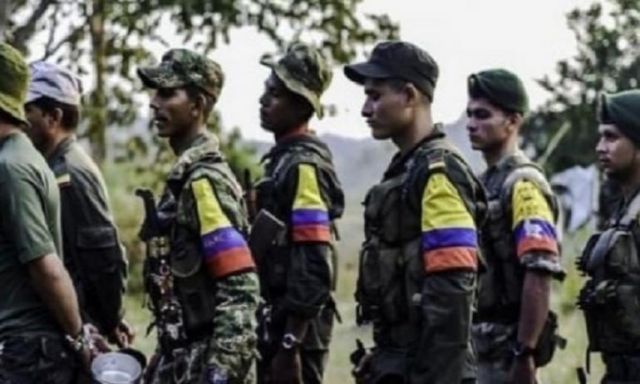 اغتيال 52 من القوات المسلحة الثورية في كولومبيا