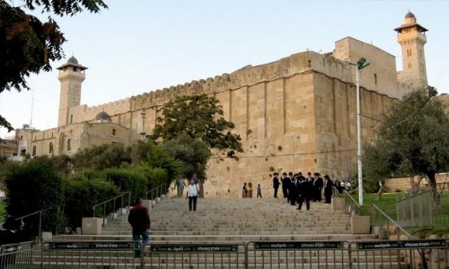 ”فلسطين” تستنكر إغلاق الاحتلال الإسرائيلى للمسجد الإبراهيمى