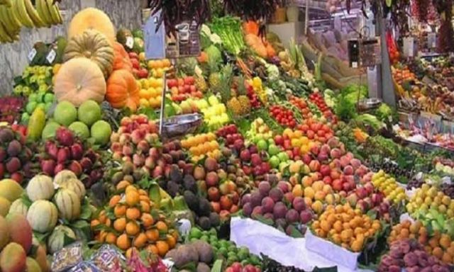 استقرار فى سعر الفاكهة بسوق العبور