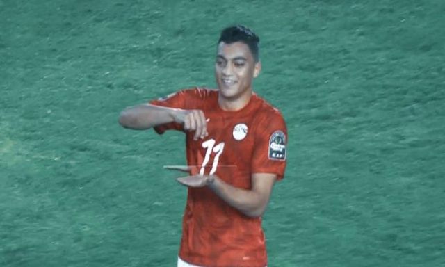 مصطفى محمد يفوز بجائزة أفضل لاعب في مباراة مالى