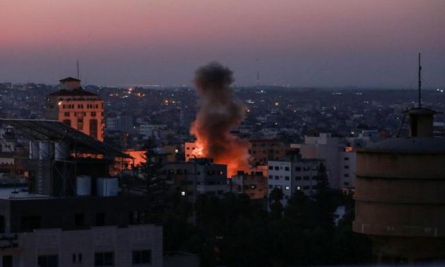 ارتفاع عدد ضحايا الغارات الإسرائيلية على غزة إلى 10 شهداء و55 مصابا