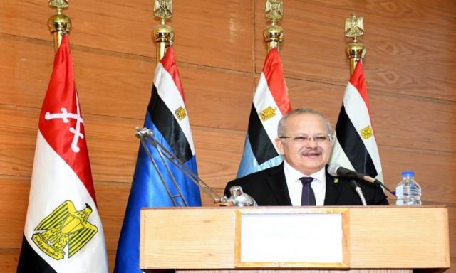 رئيس جامعة القاهرة يشارك في فعاليات ”قمة المعرفة” بدبي