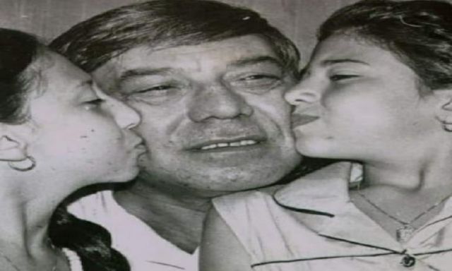 رانيا فريد شوقي تنشر صورة نادرة بصحبة والدها وتعلق: الأب الحنين رزق