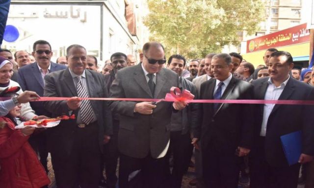 محافظ أسيوط يفتتح معرض ” خير مصر” لمنتجات بلدنا لدعم ريادة الأعمال وتنمية مشروعات الشباب