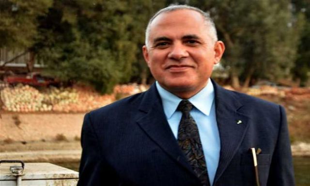 محمد عبد العاطى وزير الموارد المائية والري