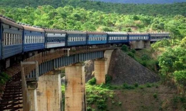 بالتفاصيل..تنزانيا وبوروندى والكونغو الديمقراطية يوقعون على اتفاقية لإنشاء خط سكك حديدية يربط بينهم