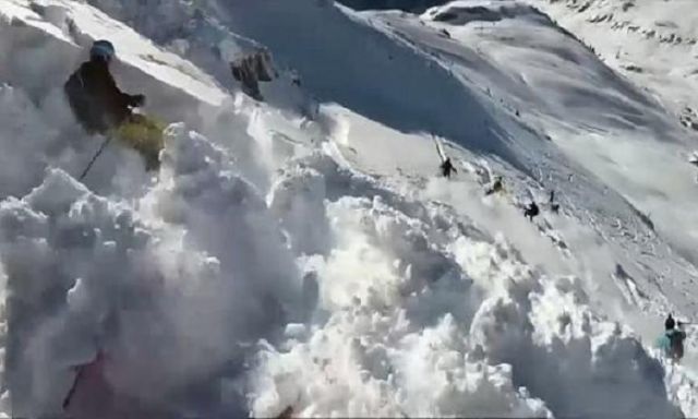 الانهيار الجليدى فى جبال الألب