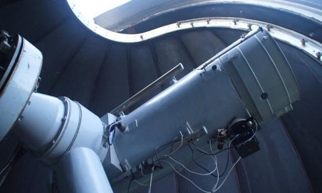 أكبر تلسكوب يلتقط موجات الراديو في العالم