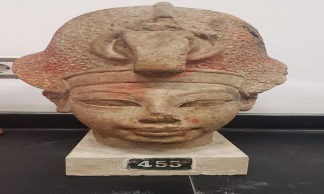 المتحف المصري الكبير يستقبل ٢٠٢ قطعة أثرية