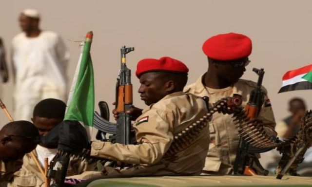 الجيش السودانى يصدر بيان بشأن احتجاج فرقة المخابرات المسلح