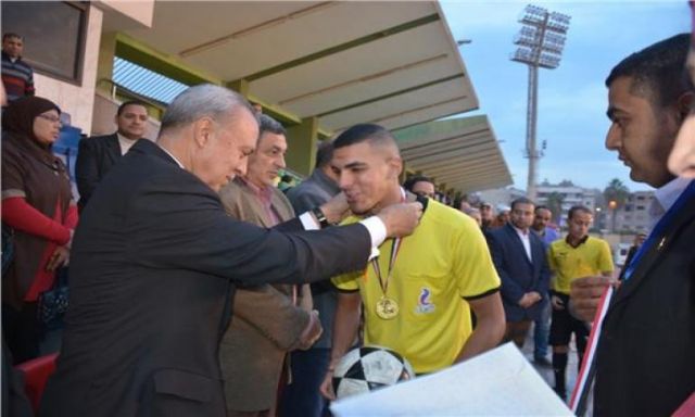 ”الهجان” يشهد المباراة النهائية لدوري مراكز الشباب لكرة القدم