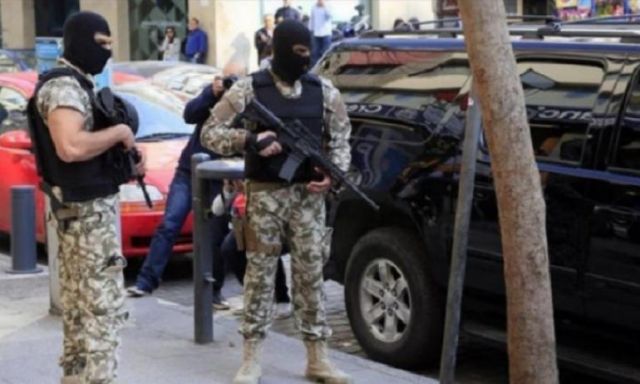اشتباكات عنيفة بين الأمن اللبنانى و المتظاهرين بمحيط البرلمان فى بيروت