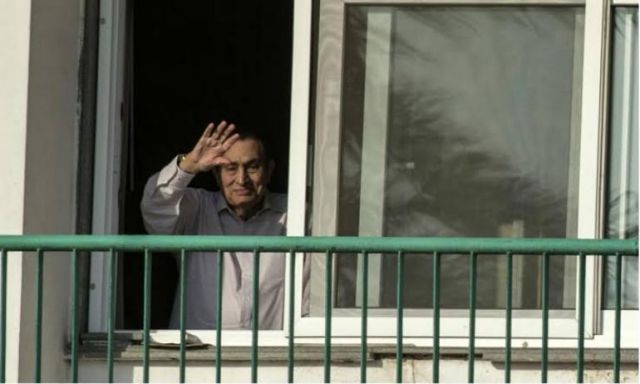 شاهد.. الرئيس الأسبق حسني مبارك عقب تماثله الشفاء