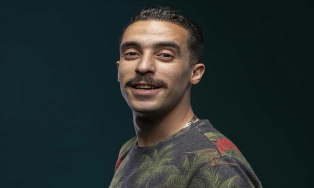 محمد مغربي يخوض السباق الرمضاني بـ ”أسود فاتح” أمام هيفاء وهبي