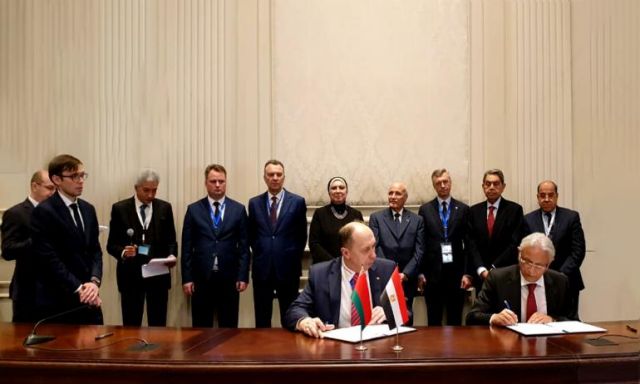 وزيرا التجارة والإنتاج الحربي يشهدان توقيع 12 اتفاقية ومذكرة تفاهم بين مصر وبيلاروسيا