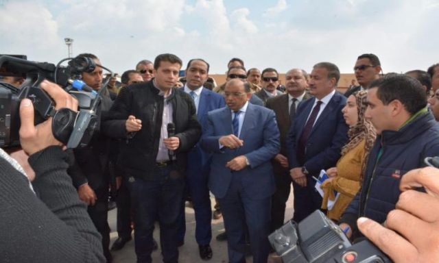 وزير التنمية المحلية يستعرض مع محافظ المنوفية المشروعات التنموية الجاري تنفيذها علي أرض المحافظة