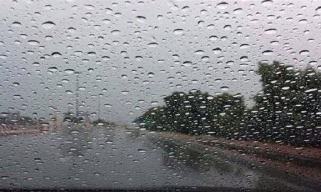 أمطار متوسطة وغزيرة تضرب القاهرة الكبرى