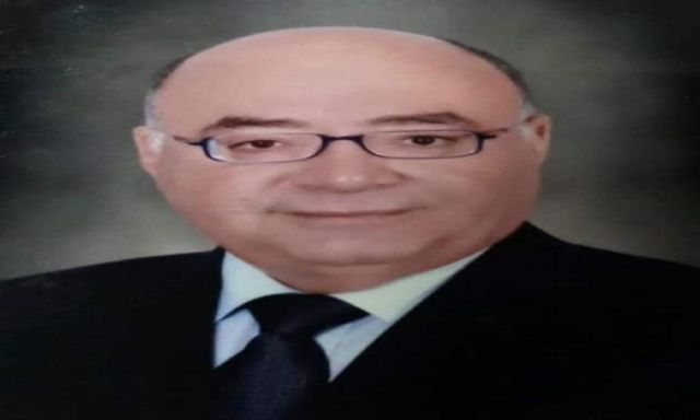 د مصطفي كمال رئيس جامعة بدر 