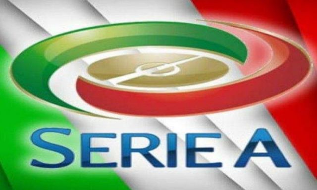 وزير الرياضة الإيطالي يلمح لعودة الدوري المحلي في مايو