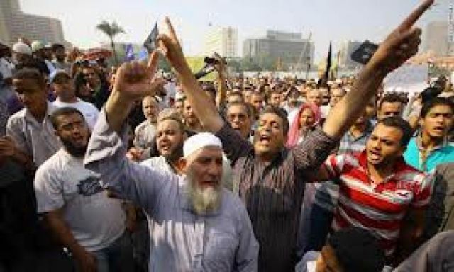 الحزب الإسلامى يحتفل بذكرى ثورة 25 يناير أمام مدينة الإنتاج الإعلامي