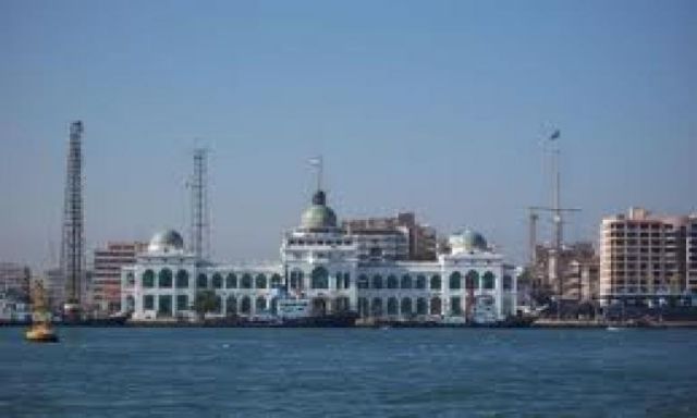 استمرار توقف العمل بميناء شرق بور سعيد واغلاق أبواب الجمارك