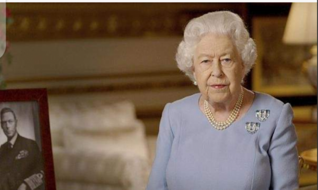 الملكة إليزابيث الثانية للشعب البريطاني: لا تستسلموا أبدا..لا تيأسوا