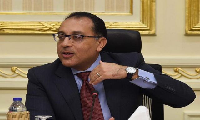 رئيس الوزراء يوجه التهنئة للشعب المصرى بمناسبة قرب حلول عيد الفطر