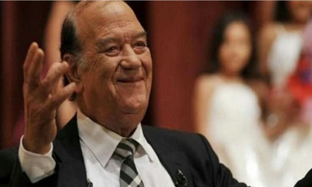 نيللي كريم ناعية حسن حسني: ”السينما المصرية فقدت فنان قدير وإنسان طيب”