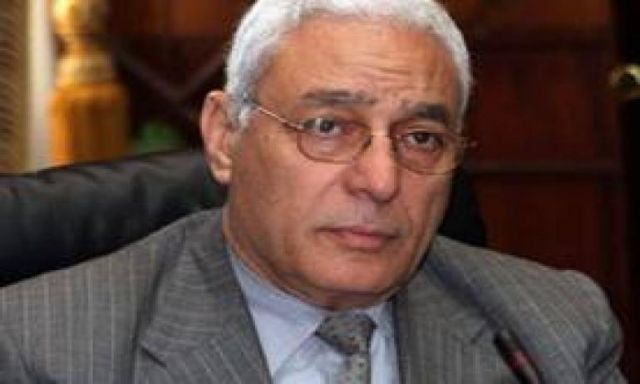 أنباء عن إقالة رئيس جامعة الازهر لتهدئة الطلاب الثائرين