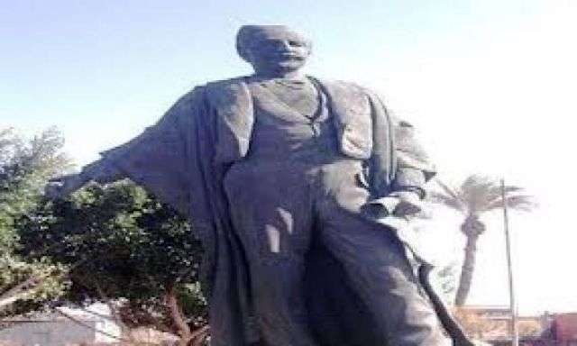 استجابة لمطالب السياسيين.. نقل تمثال ”ديليسبس” إلى متحف هيئة قناة السويس