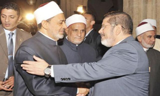 نكشف تفاصيل مكالمة الرئيس مرسى مع طلاب جامعة الازهر.. وحقيقة مخطط الاطاحة بالشيخ الطيب
