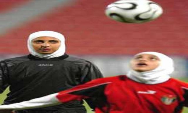 اختفاء دعم الفيفا بالجبلايه يلقى بـ”لاعبات” كرة القدم المصريه فى ”الشارع”
