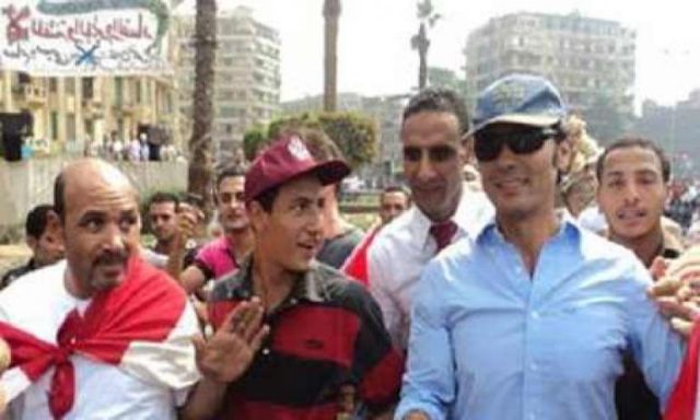 خالد النبوي يطالب الرئيس مرسى بحقن دماء المصريين