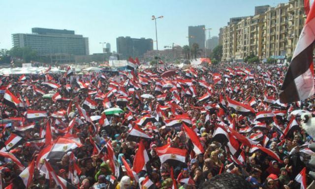 بيان السيسى يعم الفرحة بين المتظاهرين فى ميدان التحرير