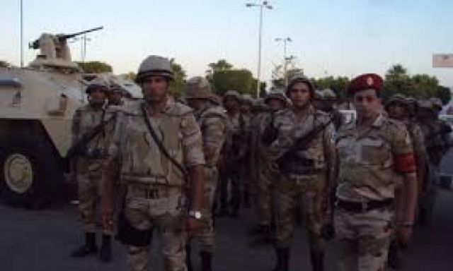 عاجل..قوات الصاعقة المصرية تنتشر أمام ماسبيرو تحسبا لأي هجوم علي ”التحرير”